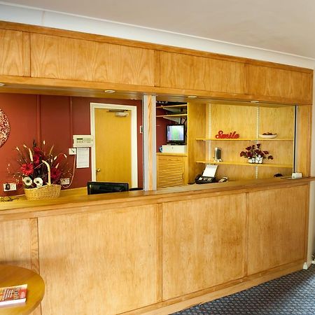 The Lodge Hotel バーミンガム エクステリア 写真