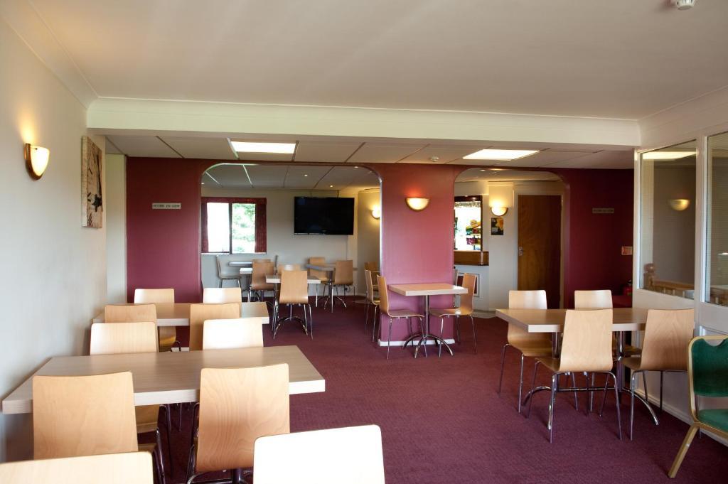 The Lodge Hotel バーミンガム エクステリア 写真